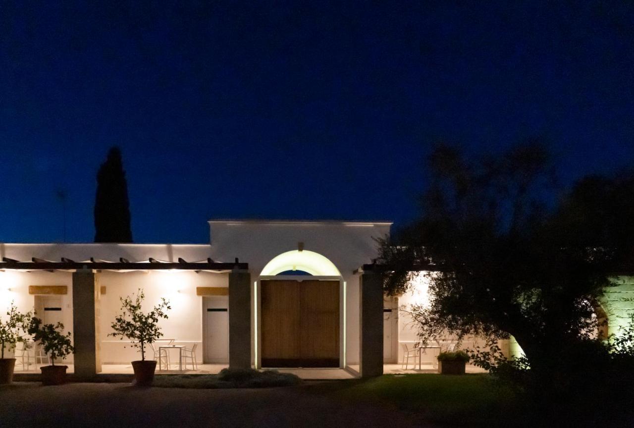 Masseria Tenuta Flora Maria レヴェラーノ エクステリア 写真