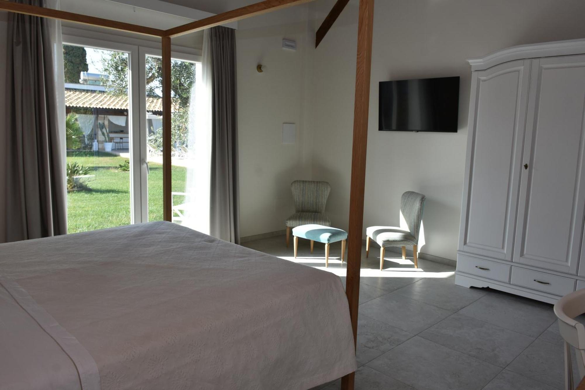 Masseria Tenuta Flora Maria レヴェラーノ エクステリア 写真