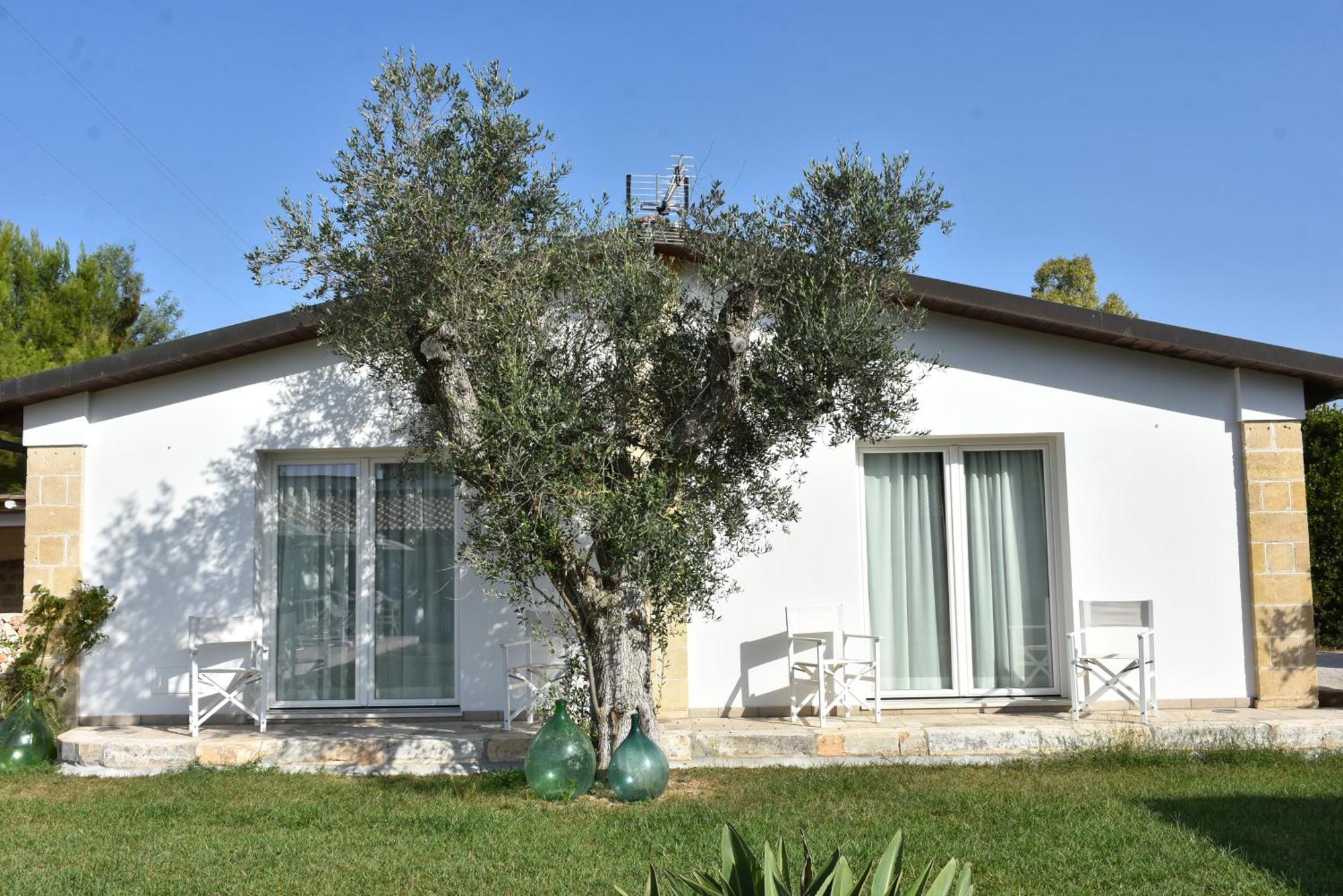 Masseria Tenuta Flora Maria レヴェラーノ エクステリア 写真
