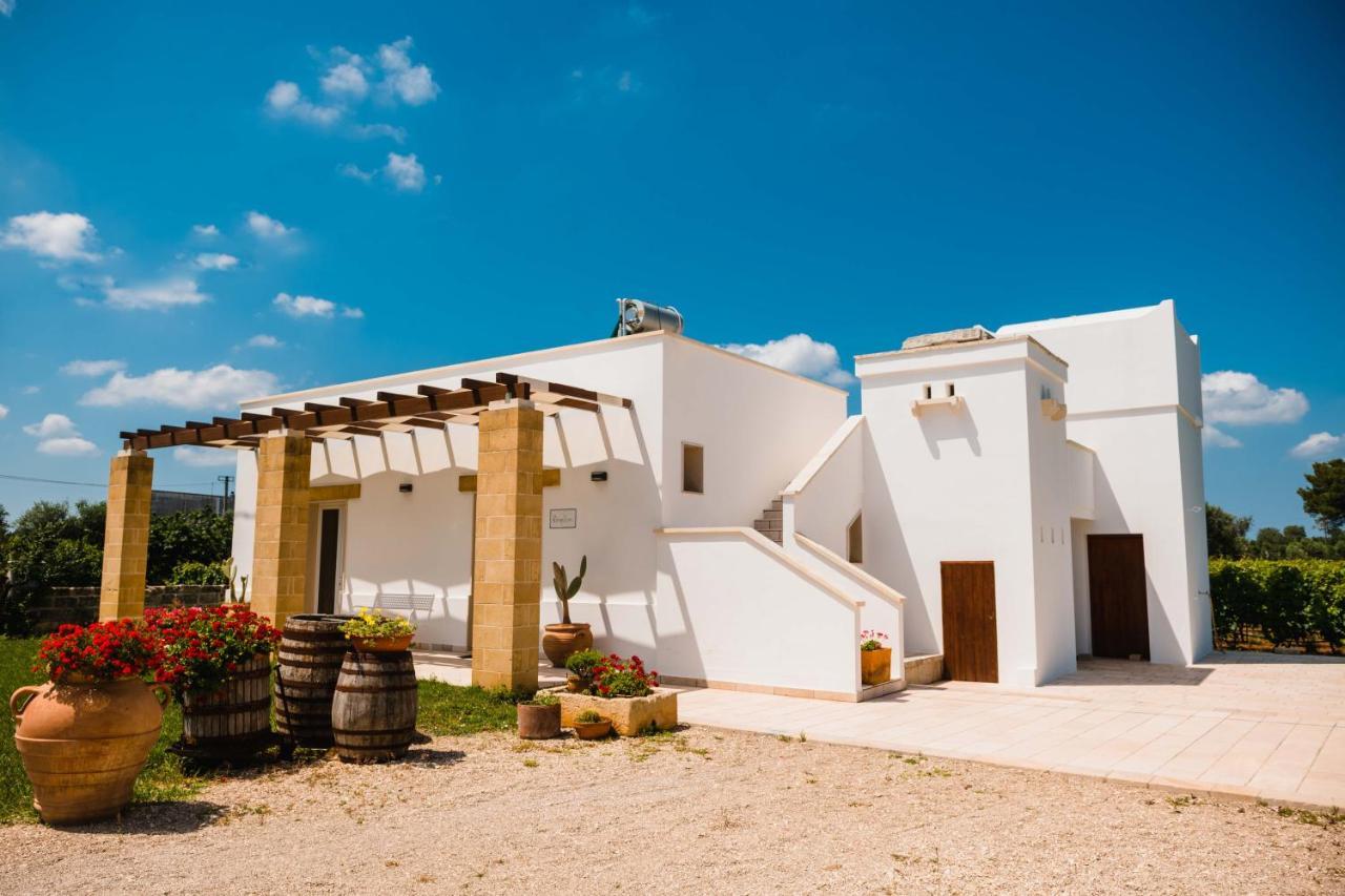 Masseria Tenuta Flora Maria レヴェラーノ エクステリア 写真