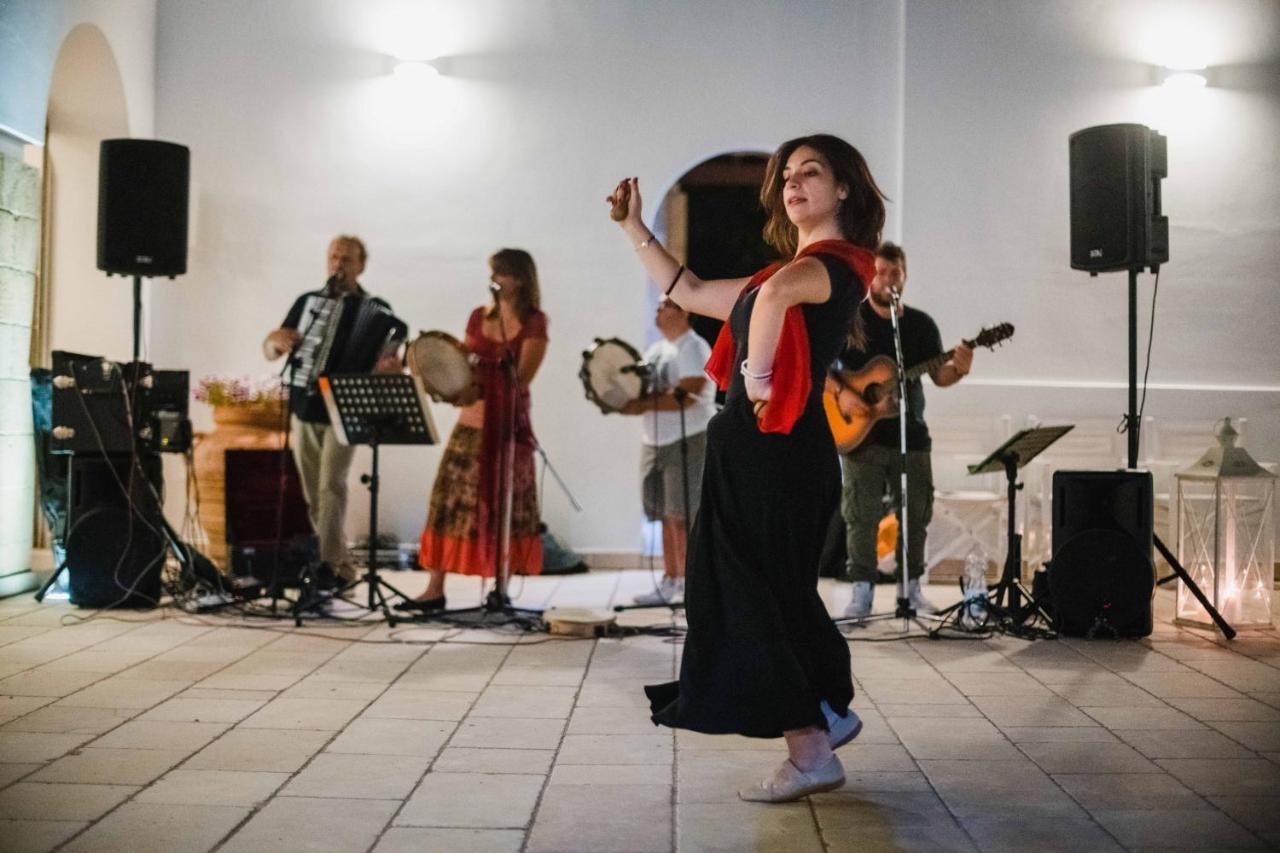 Masseria Tenuta Flora Maria レヴェラーノ エクステリア 写真