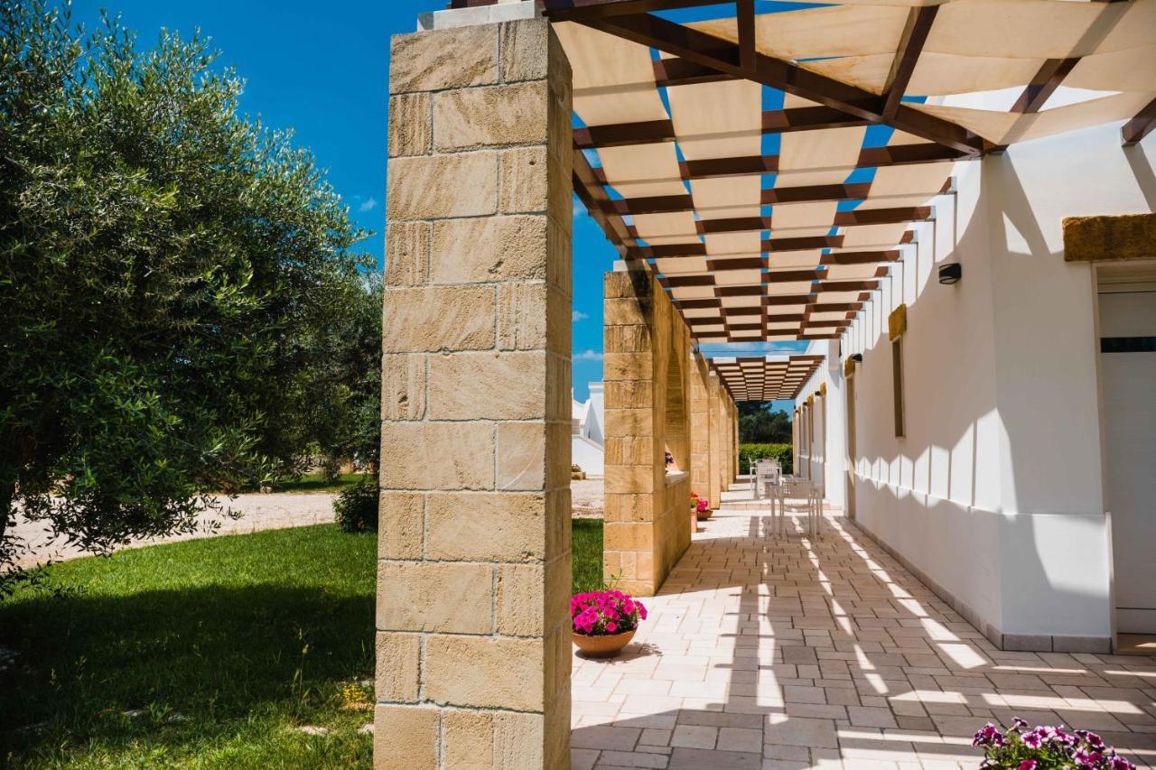Masseria Tenuta Flora Maria レヴェラーノ エクステリア 写真